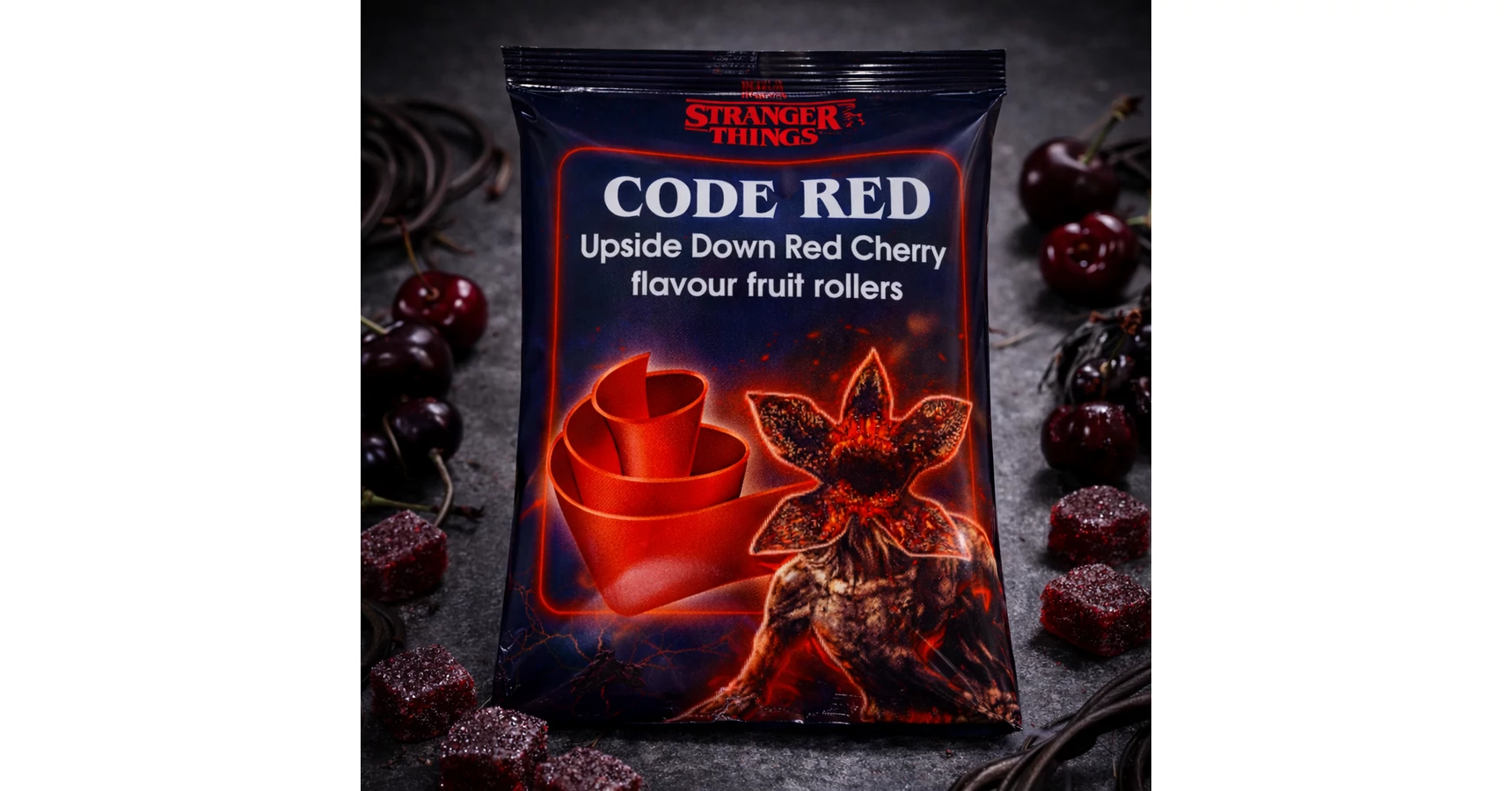 Stranger Things Code Red Fruit Rollers cseresznye ízű felcsavarható ...