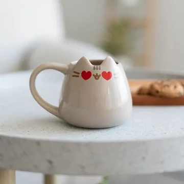 Pusheen 3D szerelmes bögre