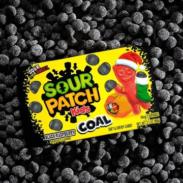 Sour Patch Kids Coal karácsonyi savanyú feketemálna ízű gumicukor 88g